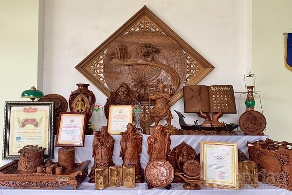 Từng sản phẩm được trau chuốt cẩn thận trước khi đến tay khách hàng.