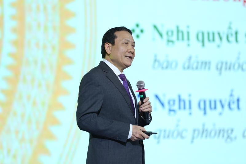 Phó Trưởng ban Tuyên giáo Trung ương Nguyễn Hồng Sơn phát biểu tại Diễn đàn Nhịp cầu Phát triển Việt Nam năm 2023