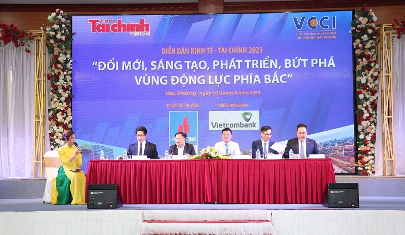 Các chuyên gia, diễn giả đóng góp ý kiến tại Diễn đàn Kinh tế - Tài chính 2023