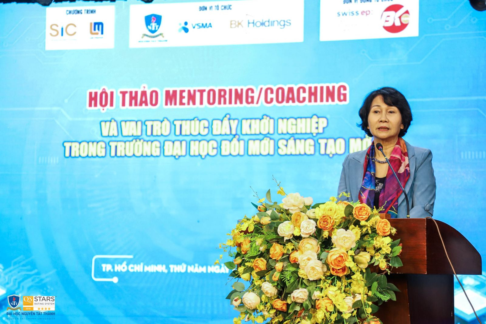 PGS.TS. Trần Thị Hồng, phó hiệu trưởng Trường ĐH Nguyễn Tất Thành phát biểu chào mừng 