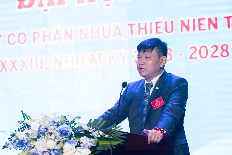 ông Đặng Quốc Dũng - Chủ tịch HĐQT Công ty Nhựa Tiền Phong phát biểu chỉ đạo đại hội