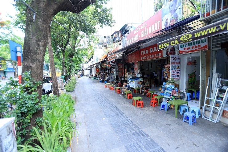 Hà Nội thí điểm thực hiện cho thuê vỉa hè với giá 45.000 đồng/m2 một tháng