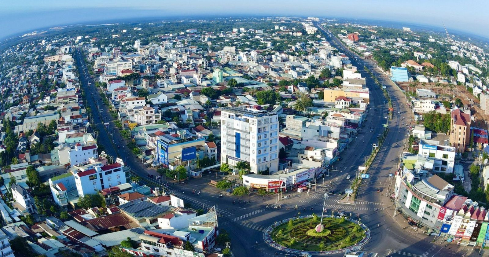 Bình Phước trên đà phát triển nhanh chóng và toàn diện về kinh tế - văn hoá - xã hội.