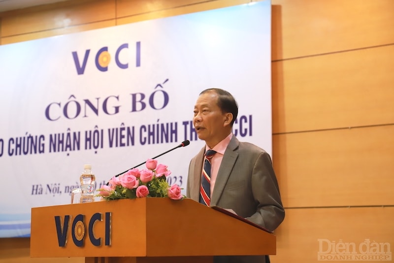 Phó Thêm 35 doanh nghiệp trở thành Hội viên chính thức của VCCI