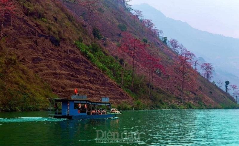 Đồng bào dân tộc nơi này đã biết làm du lịch từ nhiều năm nay