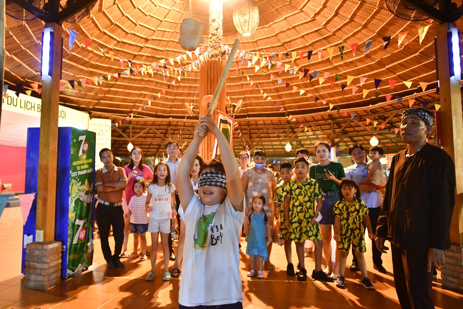 Hàng trăm người tham gia Lễ hội ẩm thực ở TP.HCM ngày khai mạc