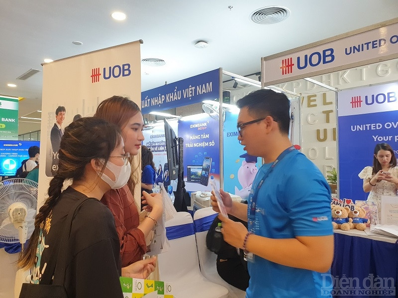 UOB Việt Nam cũng có mặt tại ngày hội tuyển dụng. Ảnh: L ê Mỹ