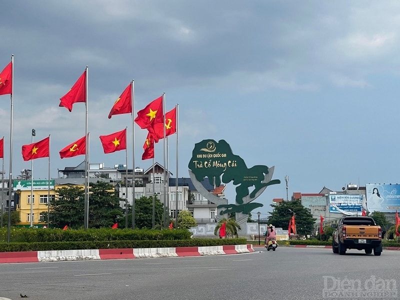 Với hạ tầng giao thông kết nối đồng bộ, hiện đại từ đường bộ, đường biển, đường hàng không, sự đa dạng về loại hình du lịch như du lịch tâm linh, du lịch biển đảo, du lịch khám phá - trải nghiệm, du lịch vùng cao - biên giới...Quảng Ninh thực sự là một điểm đến