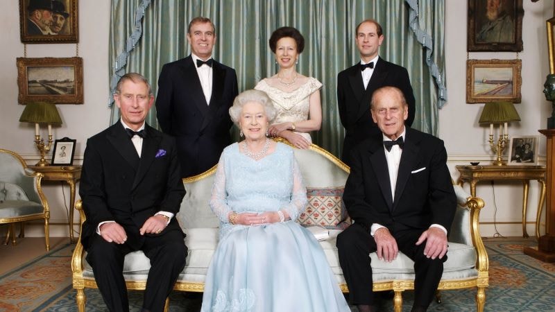 Nữ hoàng Elizabeth II là một biểu tượng của chế độ quân chủ trong thời đại mới