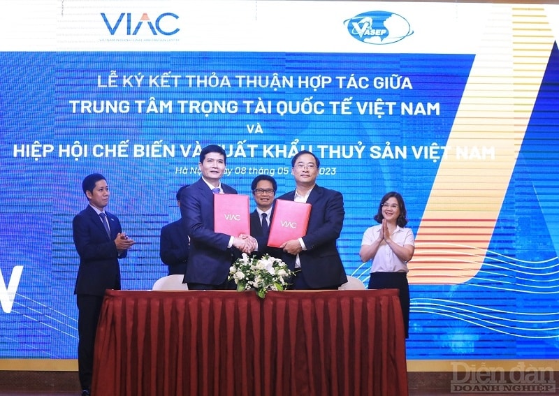 VIAC ký kết hợp đồng hợp tác với Hiệp hội Chế biến và xuất khẩu Thủy sản Việt Nam