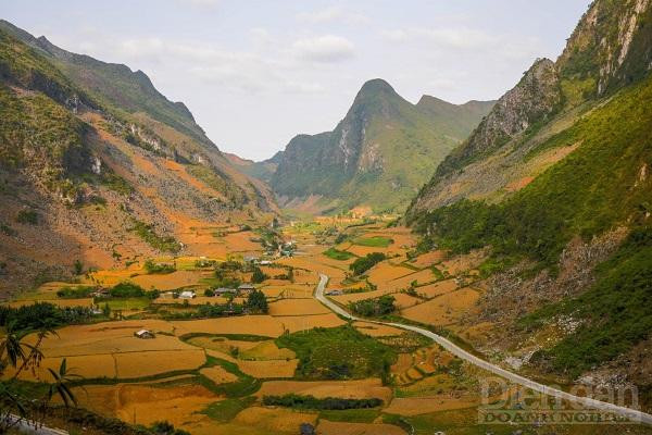 Bùi Thu Hoài đã đưa người xem đi khắp Cao Bằng cùng những trải nghiệm độc đáo