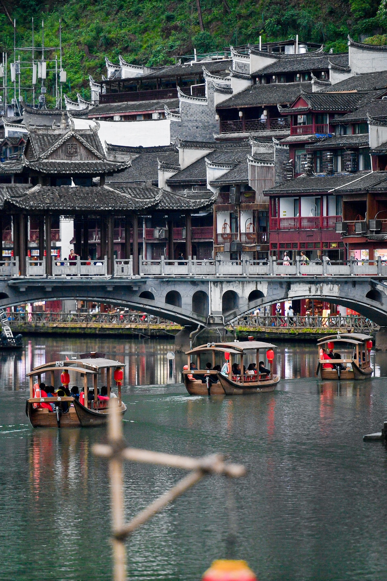 Chơi gì nếu chỉ có một ngày ở Phượng Hoàng cổ trấn