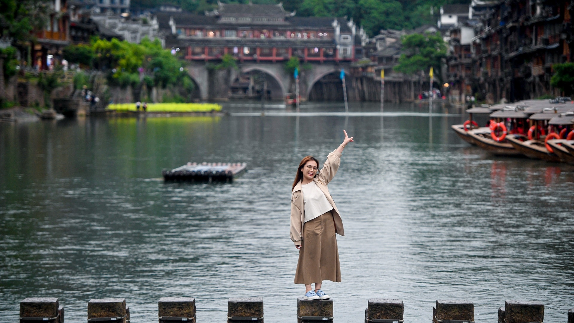 Chơi gì nếu chỉ có một ngày ở Phượng Hoàng cổ trấn