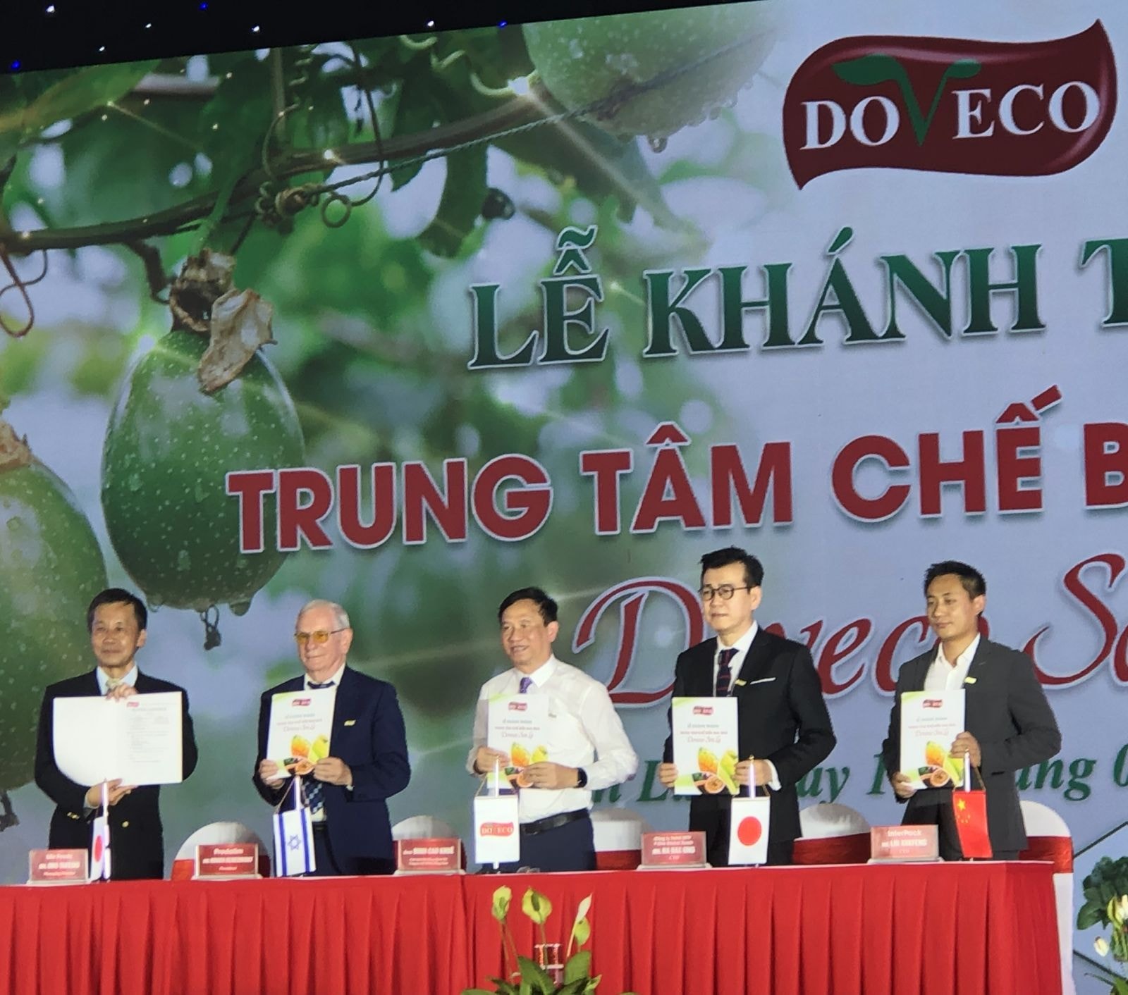 DOVECO ký kết với các hợp đồng đối tác 
