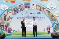 Vinamilk khởi động Quỹ sữa “Vươn cao Việt Nam” năm 2023 tại Quảng Ninh