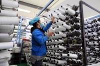 Doanh nghiệp ứng phó với suy thoái: Giữ đơn hàng, giữ dòng tiền