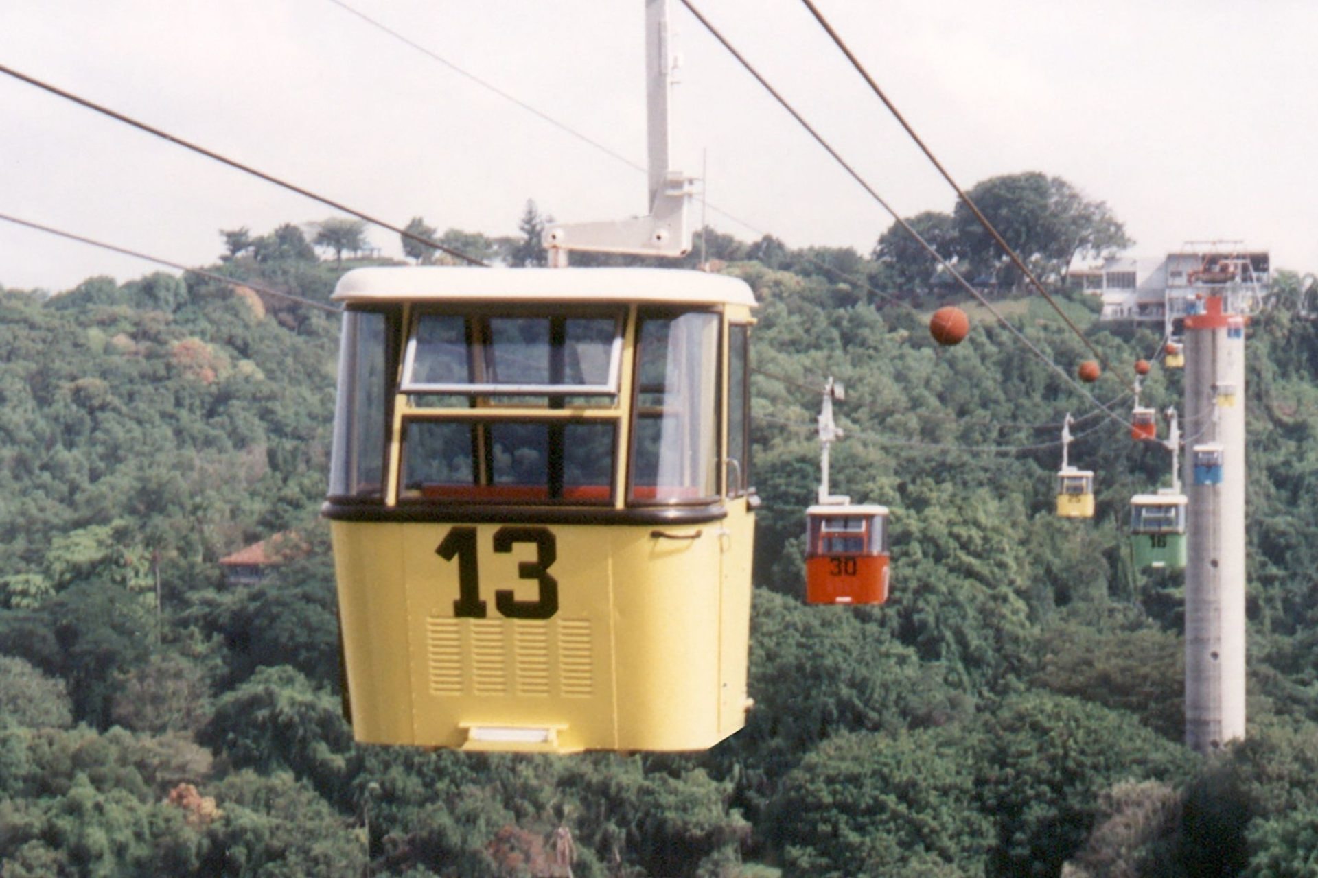 Quá khứ đen tối của đảo thiên đường Sentosa