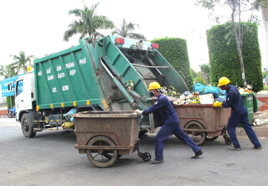 Hà Nội và Thành phố Hồ Chí Minh, mỗi ngày phát thải từ 7.000 - 9.000 tấn chất thải sinh hoạt