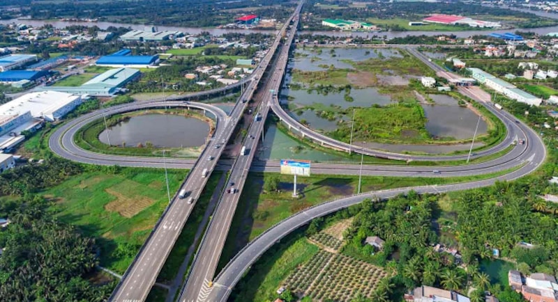 Để đáp ứng yêu cầu phát triển bền vững của vùng, các chuyên gia cho rằng, cần chú ý nâng cao chất lượng nội dung quy hoạch hạ tầng kỹ thuật, đặc biệt là quy hoạch phát triển hệ thống hạ tầng giao thông