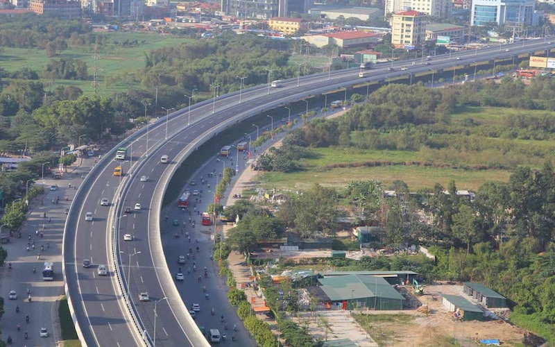 Theo báo cáo của Sở Tài nguyên - Môi trường TP.HCM, kết quả rà soát quỹ đất để tiến hành đấu giá, thu hồi vốn làm Vành đai 3 TP.HCM, dự án này có khoảng 3.863 hộ dân bị ảnh hưởng, giải phóng mặt bằng. Trong đó khoảng 1.476 hộ dự kiến phải bố trí tái định cư, TP.HCM chiếm 741 hộ dân.