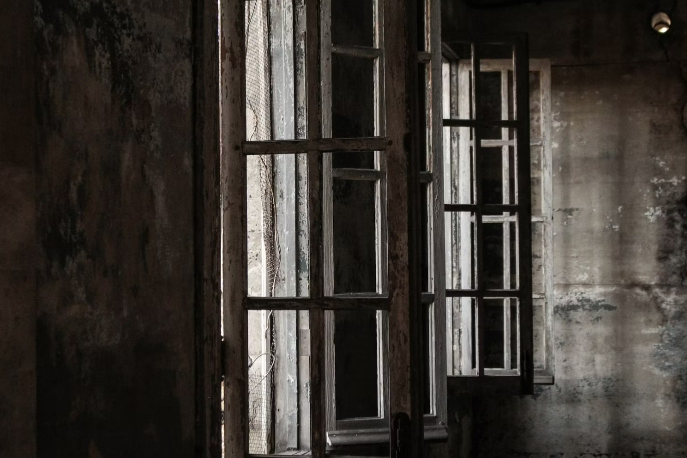 10 địa điểm bỏ hoang ở Nhật Bản 10 địa điểm bỏ hoang ở Nhật Bản