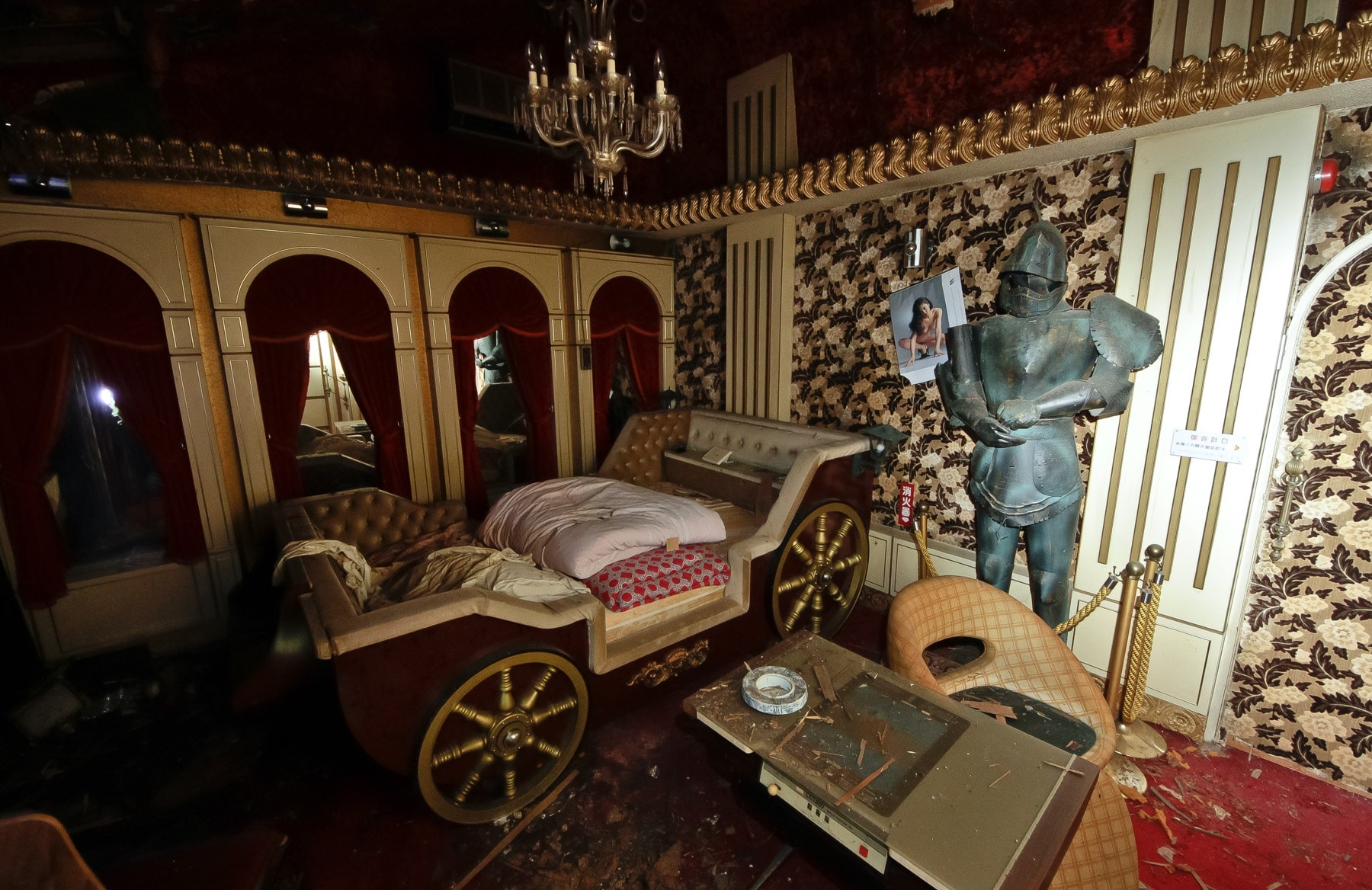 10 địa điểm bỏ hoang ở Nhật Bản 10 địa điểm bỏ hoang ở Nhật Bản