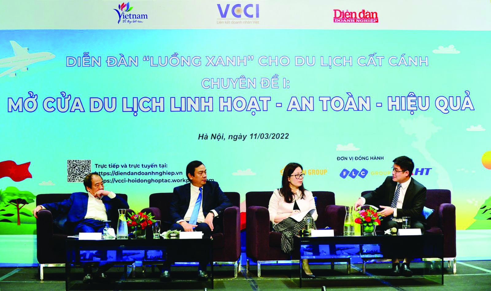  Diễn đàn “Luồng xanh” cho du lịch cất cánh do VCCI chỉ đạo, Tổng Cục du lịch và Tạp chí Diễn đàn Doanh nghiệp tổ chức.