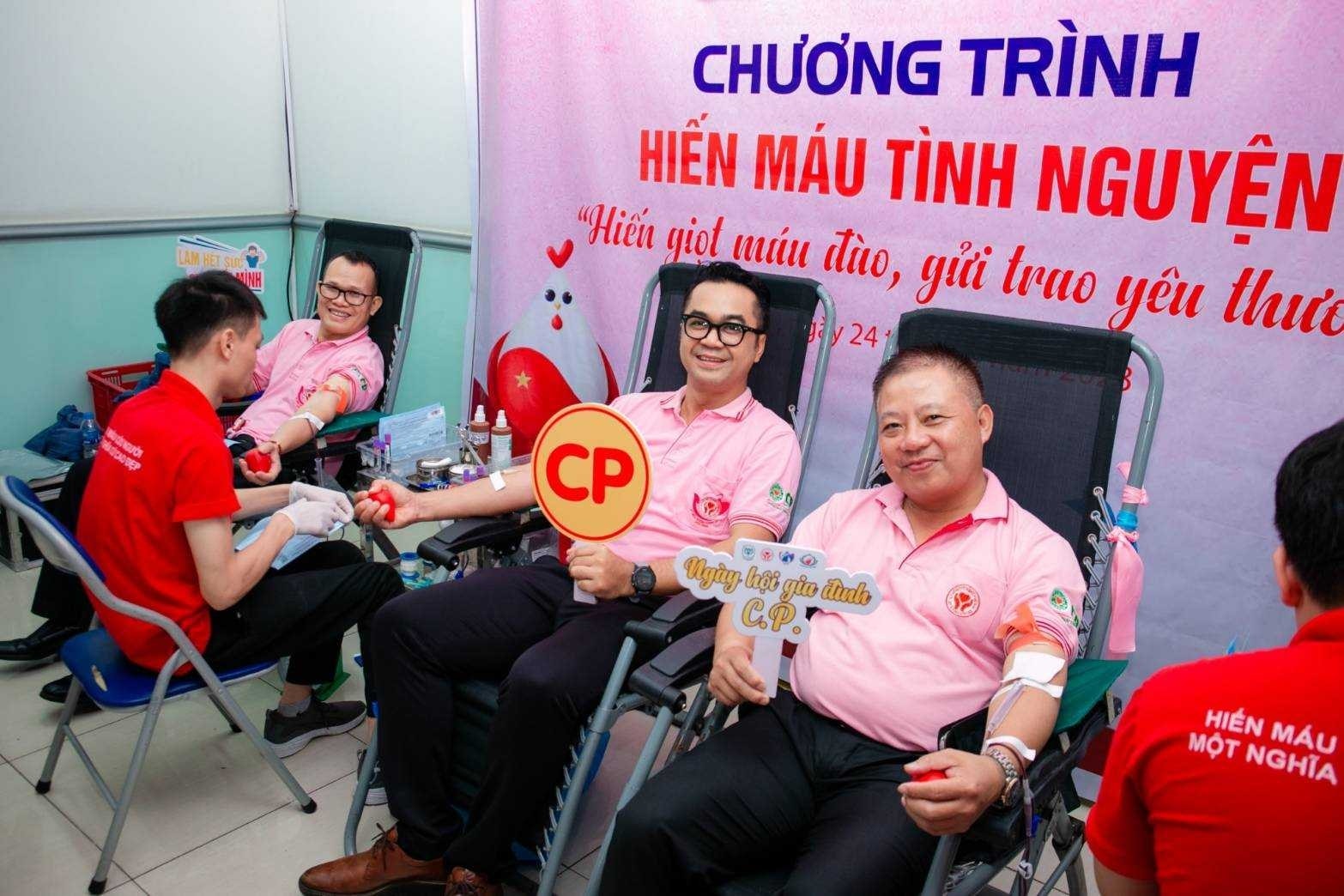 Cùng chung tay “Tạo mật ngọt, kết yêu thương”