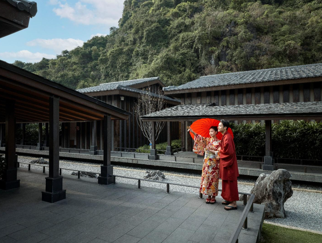 Dạo bước trong không gian Yoko Onsen Quang Hanh cũng là một liệu pháp chữa lành 