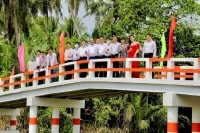 Giải golf đặc biệt kết nối đầu tư bất động sản và gây quỹ xây cầu từ thiện