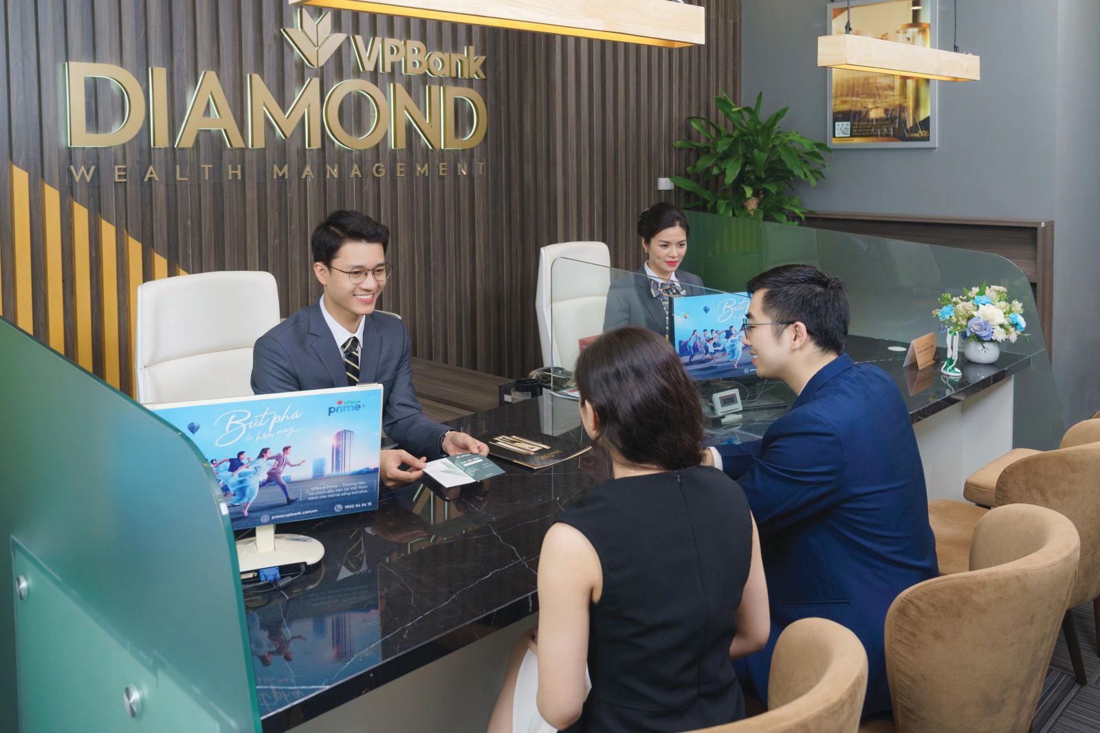  Nhằm mang đến cho khách hàng Diamond hành trình trải nghiệm dịch vụ tài chính và phi tài chính hoàn hảo nhất, đặc biệt là những khách hàng là giới siêu giàu, bắt đầu từ 2023