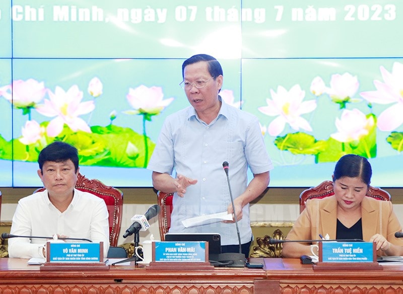 Chủ tịch UBND TP.HCM Phan Văn Mãi phát biểu tại Hội nghị - Ảnh: THANHUYTPHCM.VN.