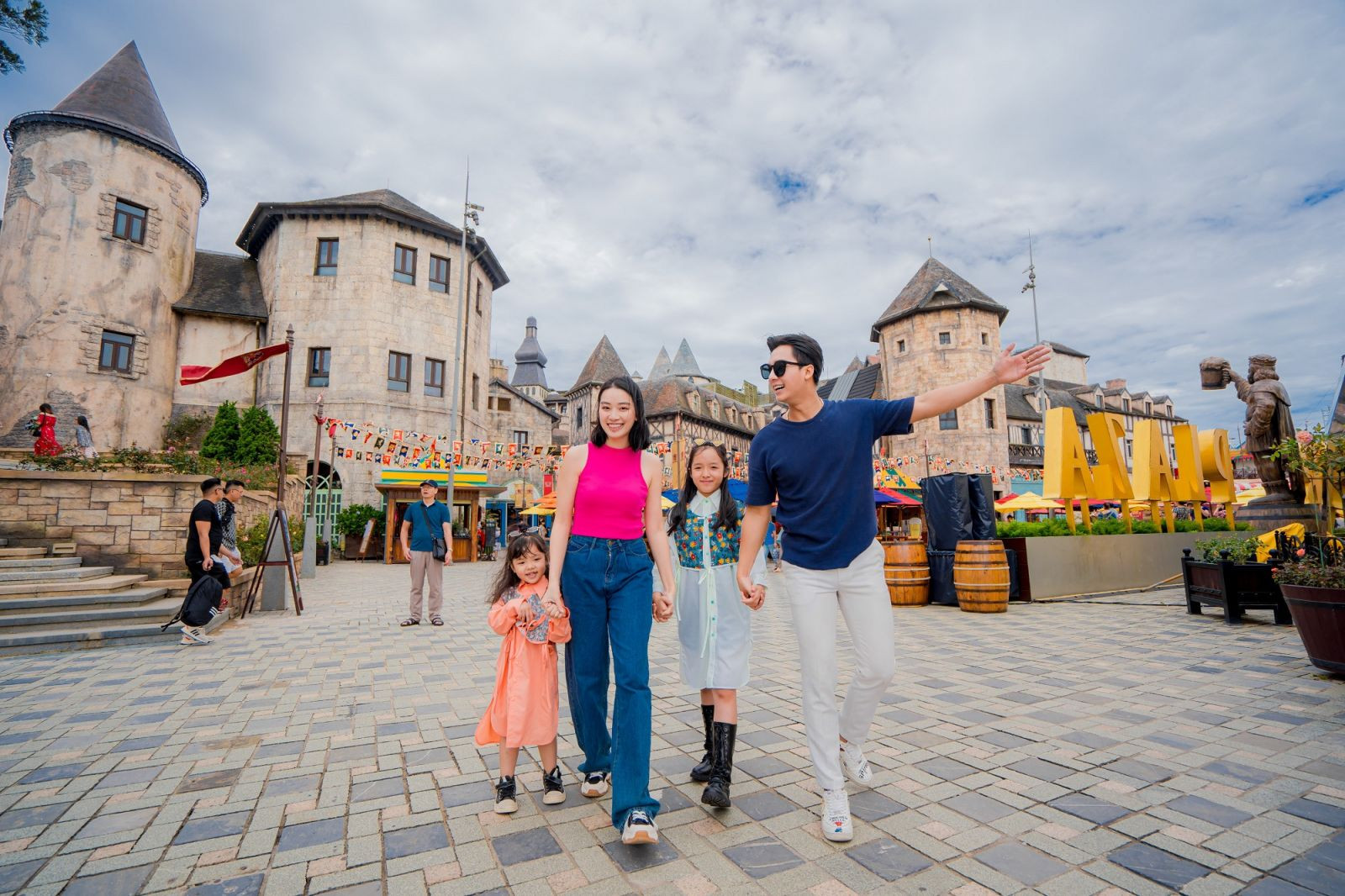 Tận hưởng vô vàn trải nghiệm giải trí và ưu đãi hấp dẫn tại Sun World Ba Na Hills với NCB iziMobile