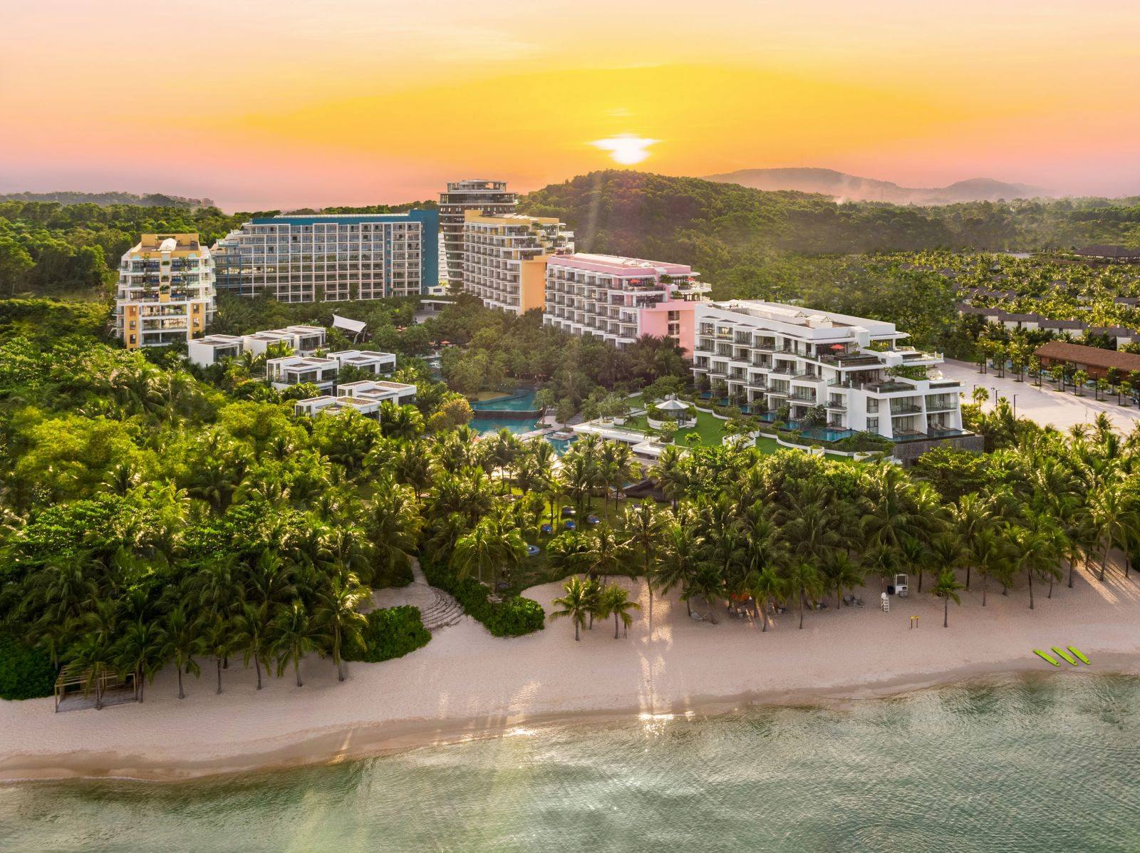 Khu nghỉ dưỡng Premier Residences Phu Quoc Emerald Bay