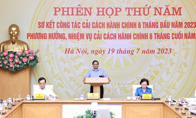 Thủ tướng Phạm Minh Chính, Trưởng Ban Chỉ đạo cải cách hành chính của Chính phủ, chủ trì phiên họp thứ 5 của Ban Chỉ đạo, sơ kết công tác cải cách hành chính 6 tháng đầu năm 2023 và xác định phương hướng, nhiệm vụ 6 tháng cuối năm 2023.