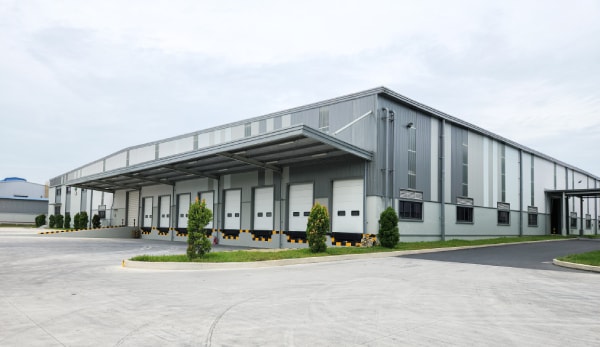 Eco Logistics Centre phát triển và quản lý vận hành bởi Frasers Property Vietnam là dự án nhà kho xây sẵn đầu tiên ở Việt Nam đạt chứng nhận LEED