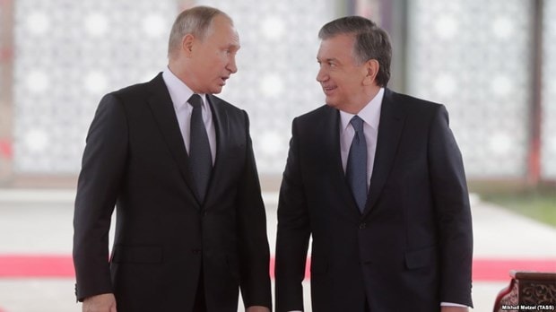 Tổng thống Nga Vladimir Putin và người đồng cấp Uzbekistan, Shavkat Mirziyoyev