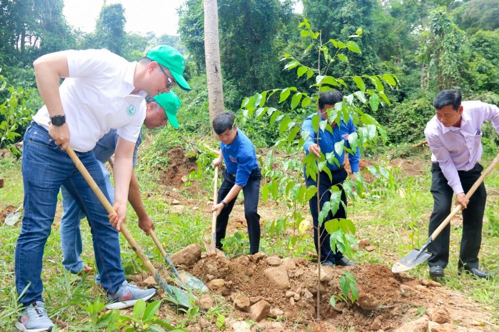 “Triệu cây xanh – Vì một Việt Nam xanh” năm 2023 lan tỏa thông điệp thiết thực đến cộng đồng