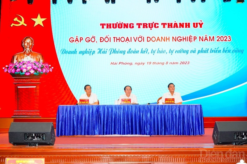 Thường trực Thành uỷ Hải Phòng gặp gỡ, đối thoại với doanh nghiệp năm 2023