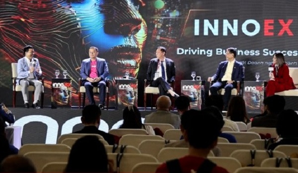 Các diễn giả tại Diễn đàn Doanh nghiệp và Nhà lãnh đạo tiên phong - InnoEx Forum 2023.