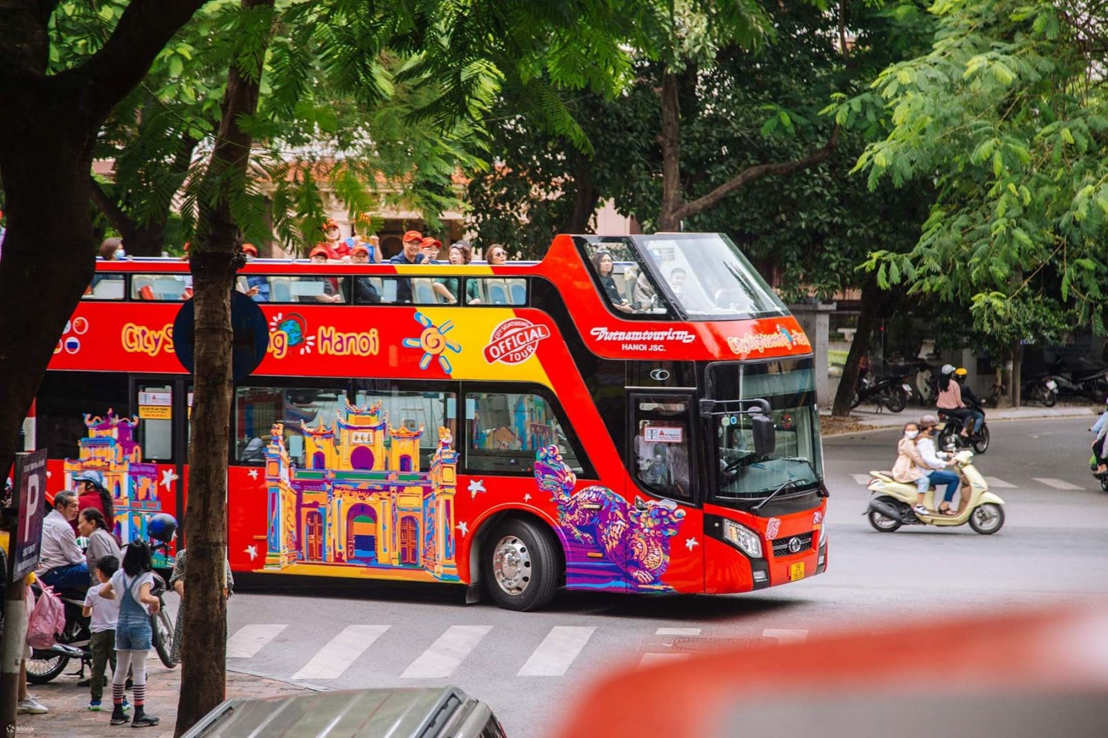 Du lịch Hà Nội miễn phí vé xe bus 2 tầng trong kỳ nghỉ lễ Quốc khánh 2/9. 