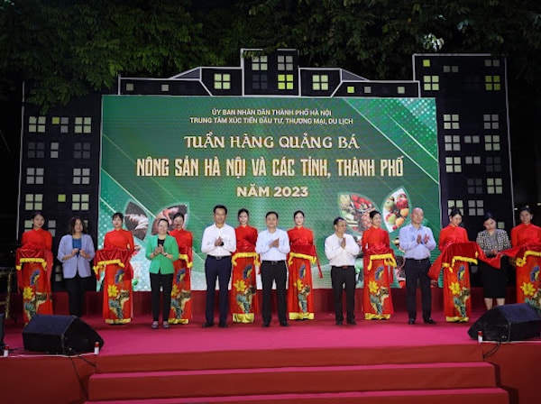 Tối 8/9, “Tuần hàng quảng bá nông sản Hà Nội và các tỉnh, thành phố năm 2023