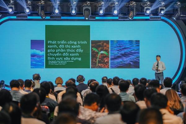 sự kiện Signify Innovation Day 2023: Với chủ đề “Green Switch – Tiên phong chuyển bước Xanh trong chiếu sáng”. Sự 