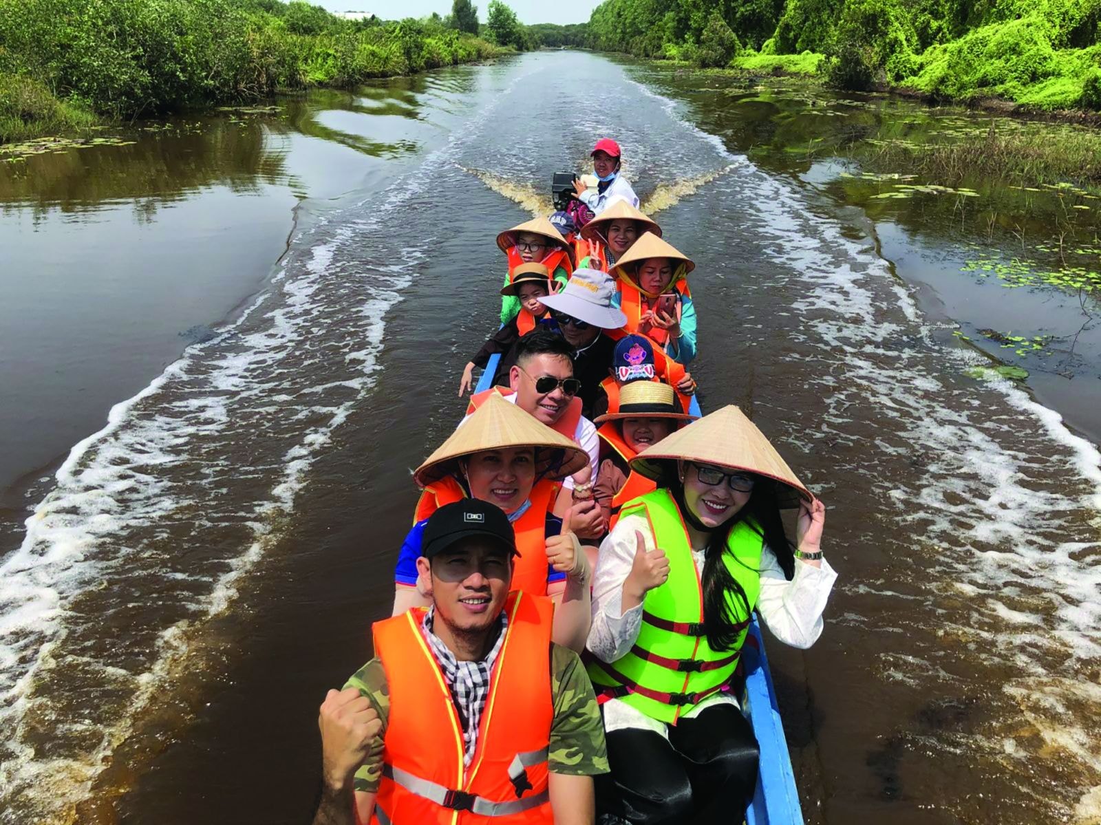  Ngành Du lịch Long An đang ngày càng phát triển, hứa hẹn trở thành ngành kinh tế mũi nhọn trong tương lai. (Ảnh: Khu du lịch Cánh Đồng Bất Tận)