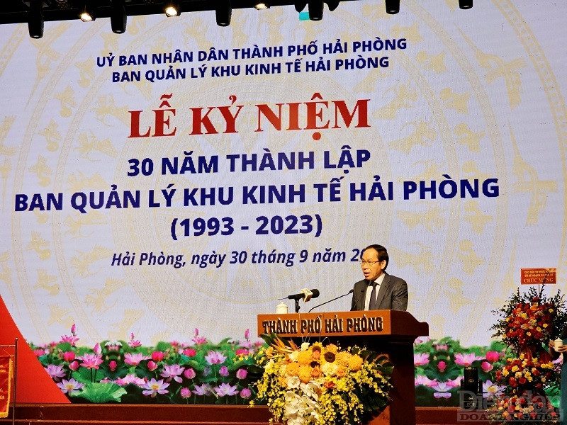 Bí thư Thành uỷ Hải Phòng Lê Tiến Châu phát biểu tại lễ kỷ niệm 30 năm thành lập BQL KKT Hải Phòng