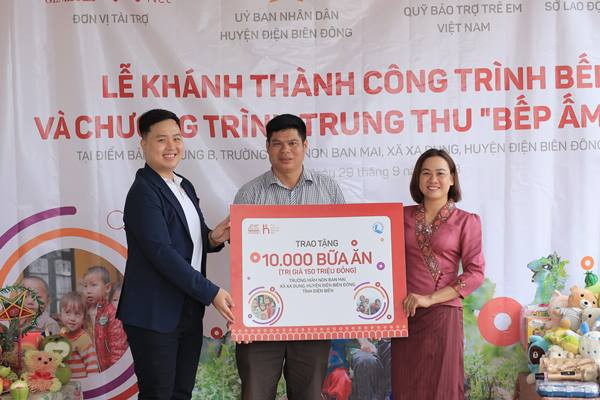 Ngoài công trình bếp mới, Generali Việt Nam còn tặng thêm 10,000 đồng/bữa ăn