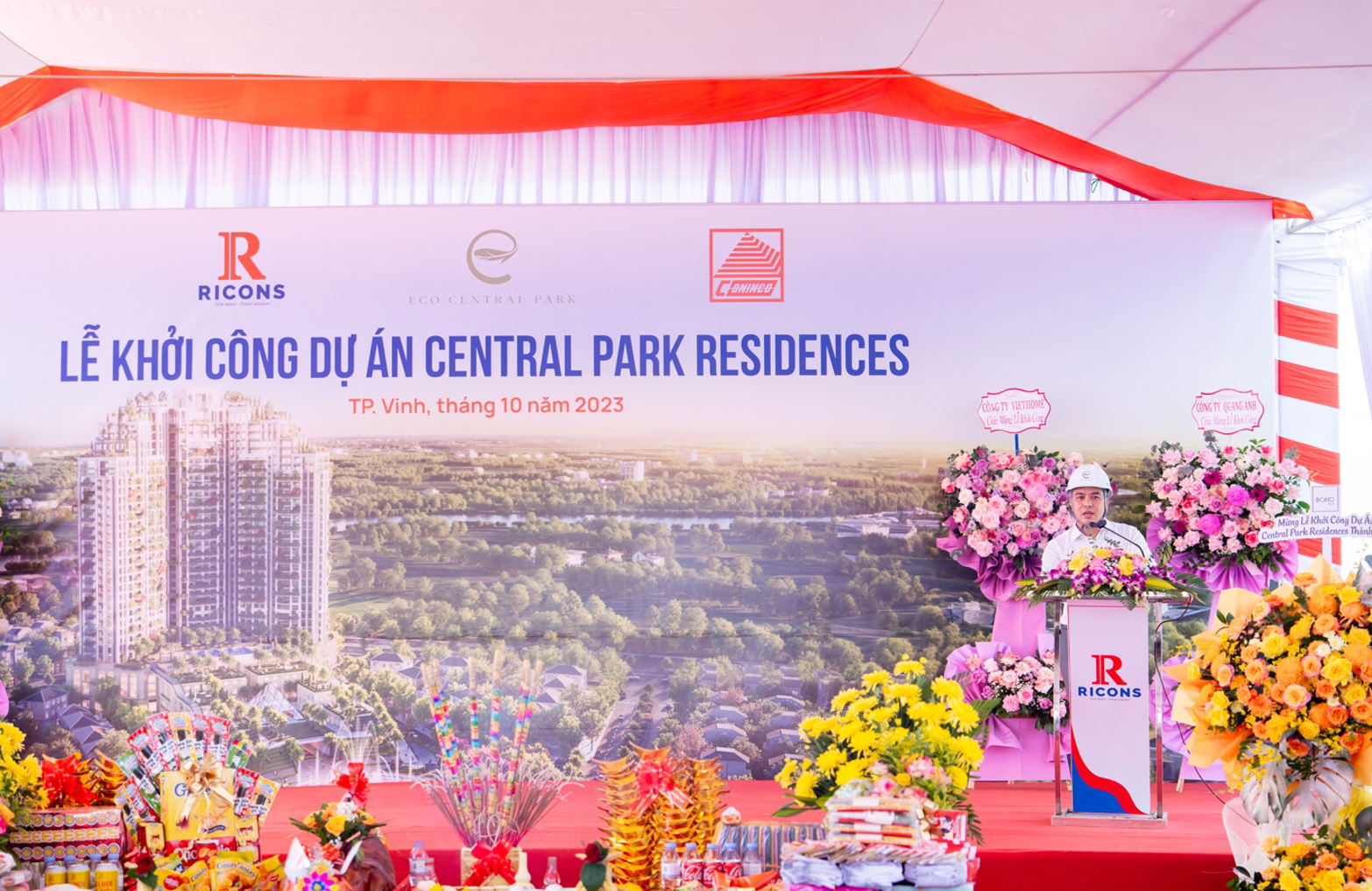 Ông Nguyễn Đức Cảnh, Phó tổng giám đốc Eco Central Park phát biểu tại lễ khởi công sáng 03/09.