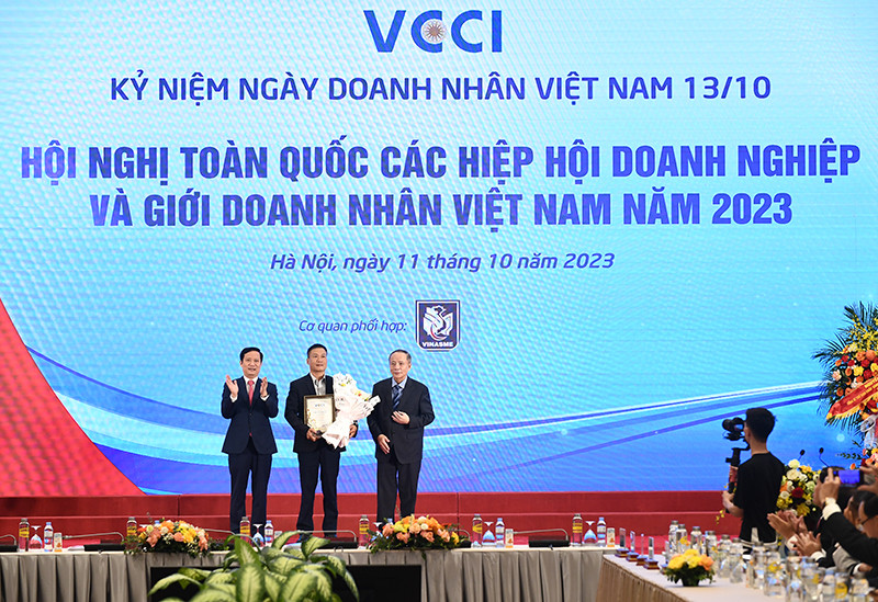 Tác giả đạt giải cao nhất 