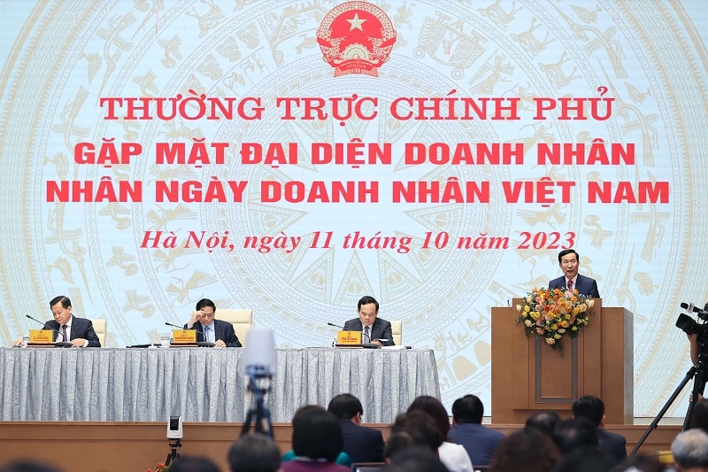 Chủ tịch Phạm Tấn Công phát biểu tại buổi Thường trực Chính phủ gặp mặt đại diện doanh nhân Việt Nam nhân ngày 13/10 - 