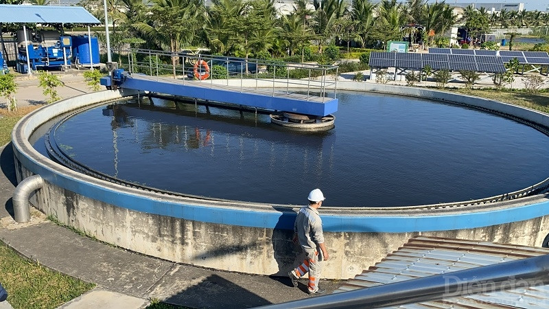 Phát triển bền vững đang là mục tiêu mà các KCN đang hướng đến (Trong ảnh: Khu vực xử lý nước thải tại KCN DEEP C, TP Hải Phòng)